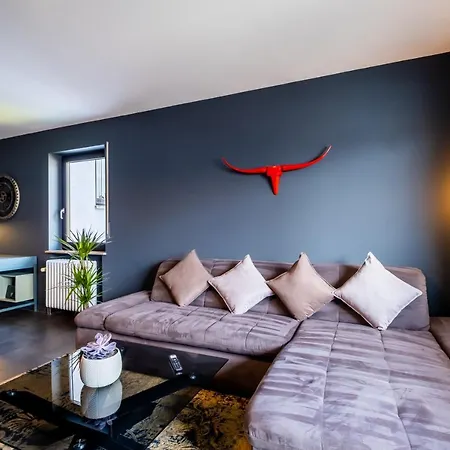 Fayence - Emma, Netflix, Wifi, Workspace * カールスルーエ