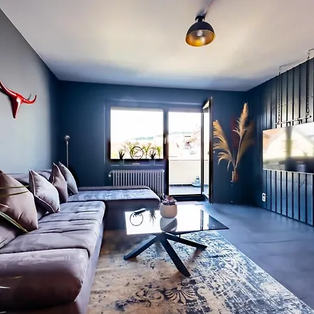 Fayence - Emma, Netflix, Wifi, Workspace アパート
